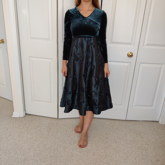 Teal Dress - Picture 3 of 6